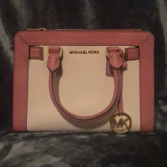 Michael Kors Handbag - Picture 1 of 5